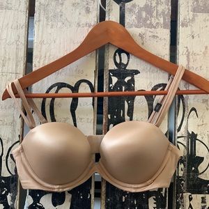 Victorias Secret Very Sexy strapless bra. 34C